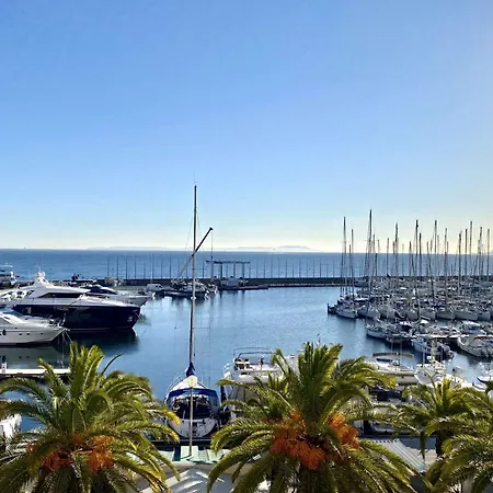 Lägenhet Le Palm, Climatise Pour 4 Personnes Avec Vue Et Piscine Sur Le Port D'hyeres